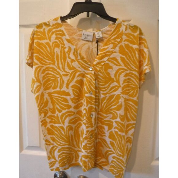 Nicole Miller Tops - Nicole Miller Women's Yellow Print Top NWT Size Med